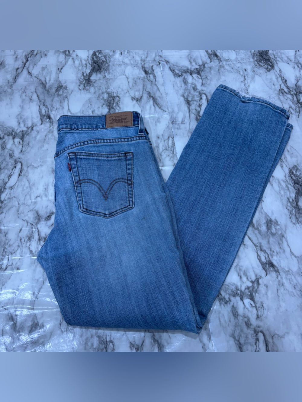 Levi's 505 distressed hem Light Wash Straight Leg Jeans size 8 casual
